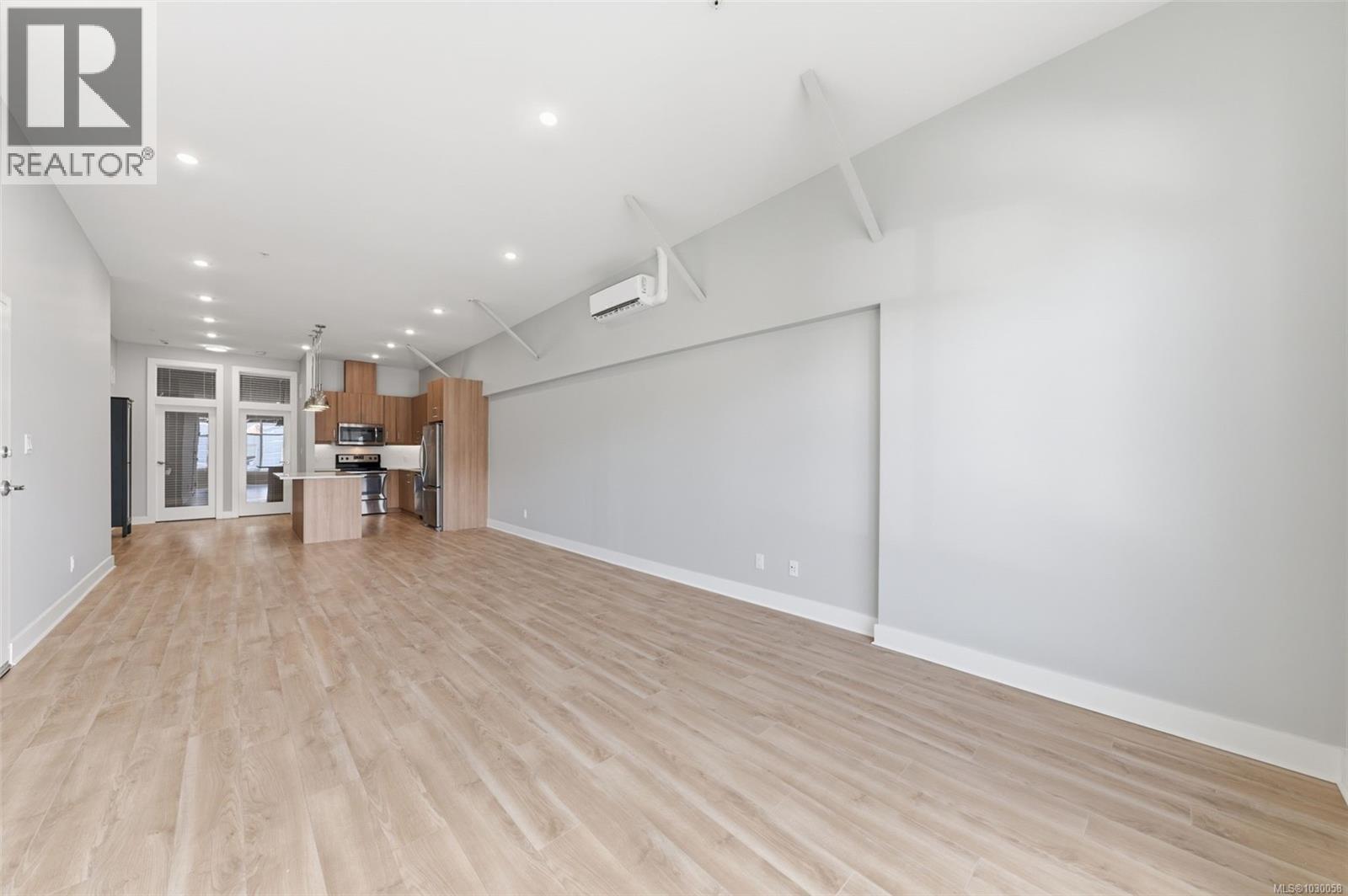 #109 2785 Leigh Rd - 5