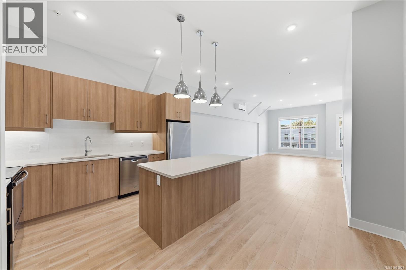 109 2785 Leigh Rd, Langford