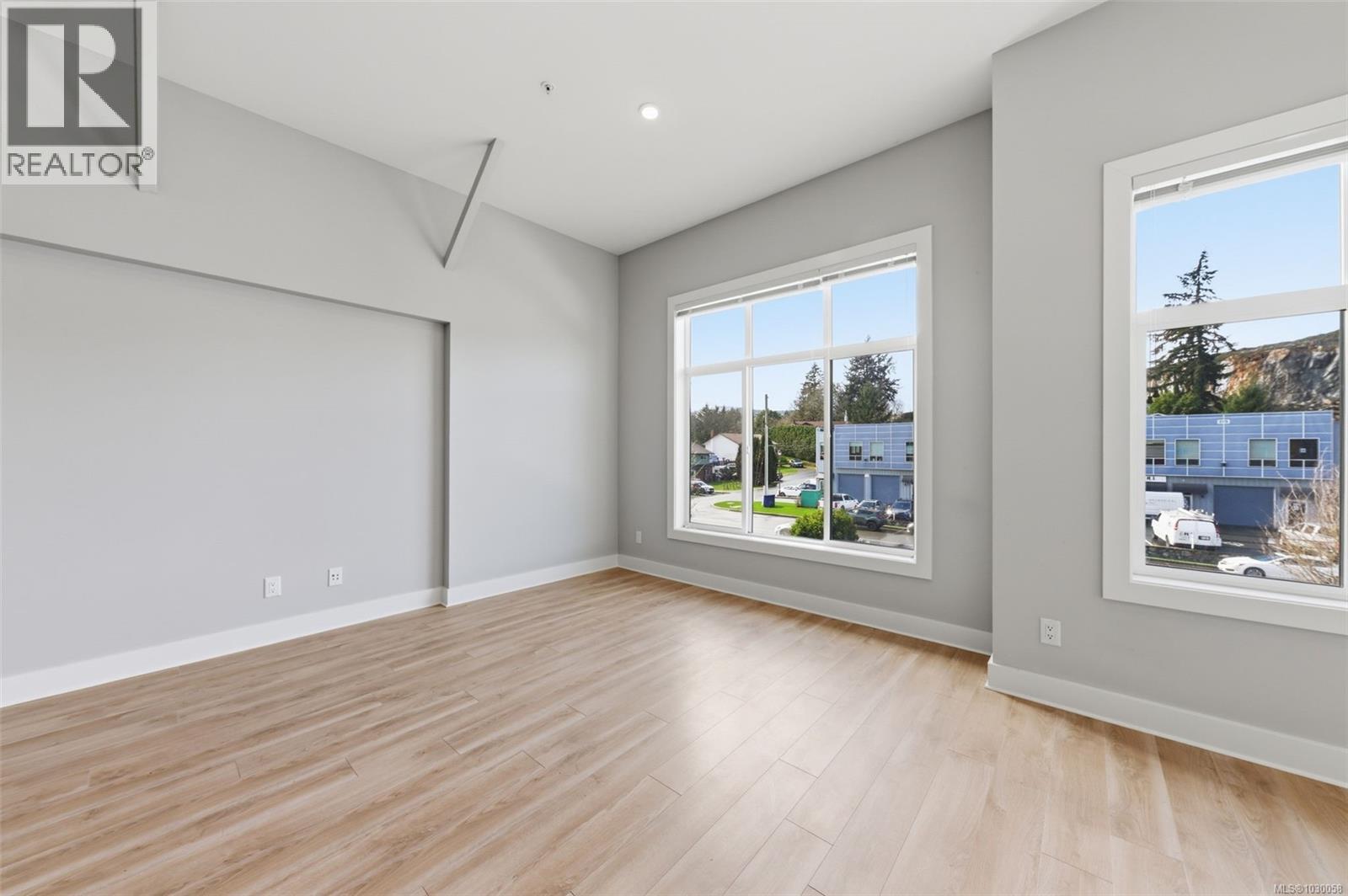 #109 2785 Leigh Rd - 11