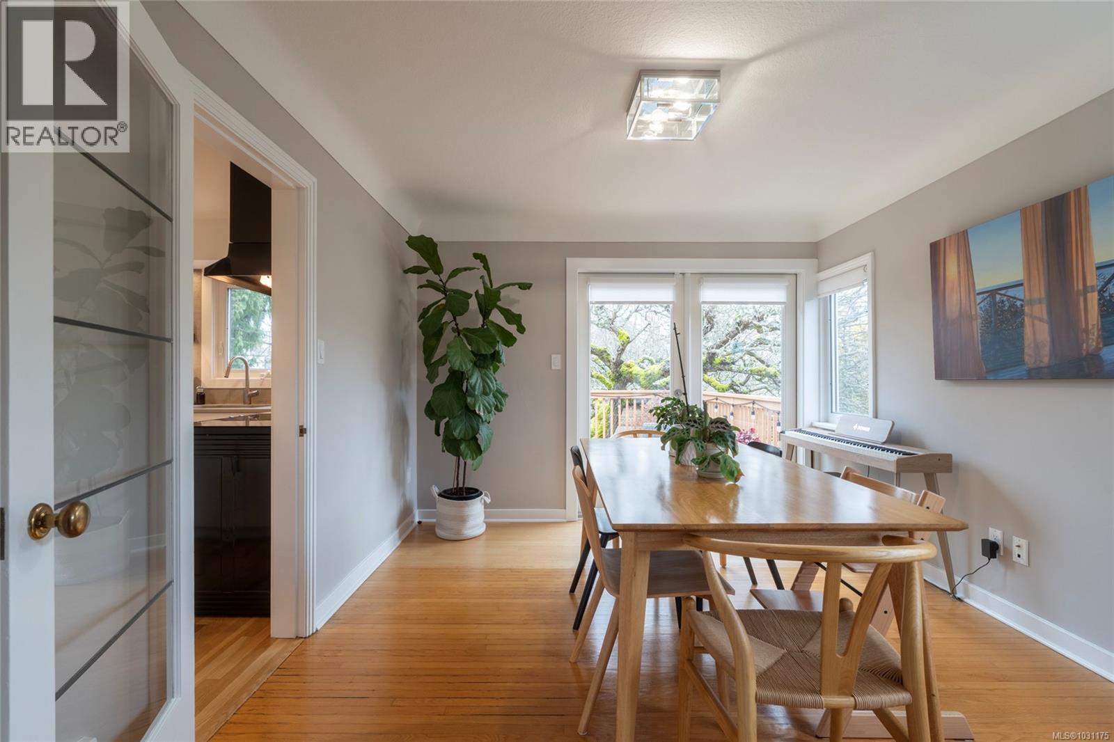 2275 ALLENBY ST - 12