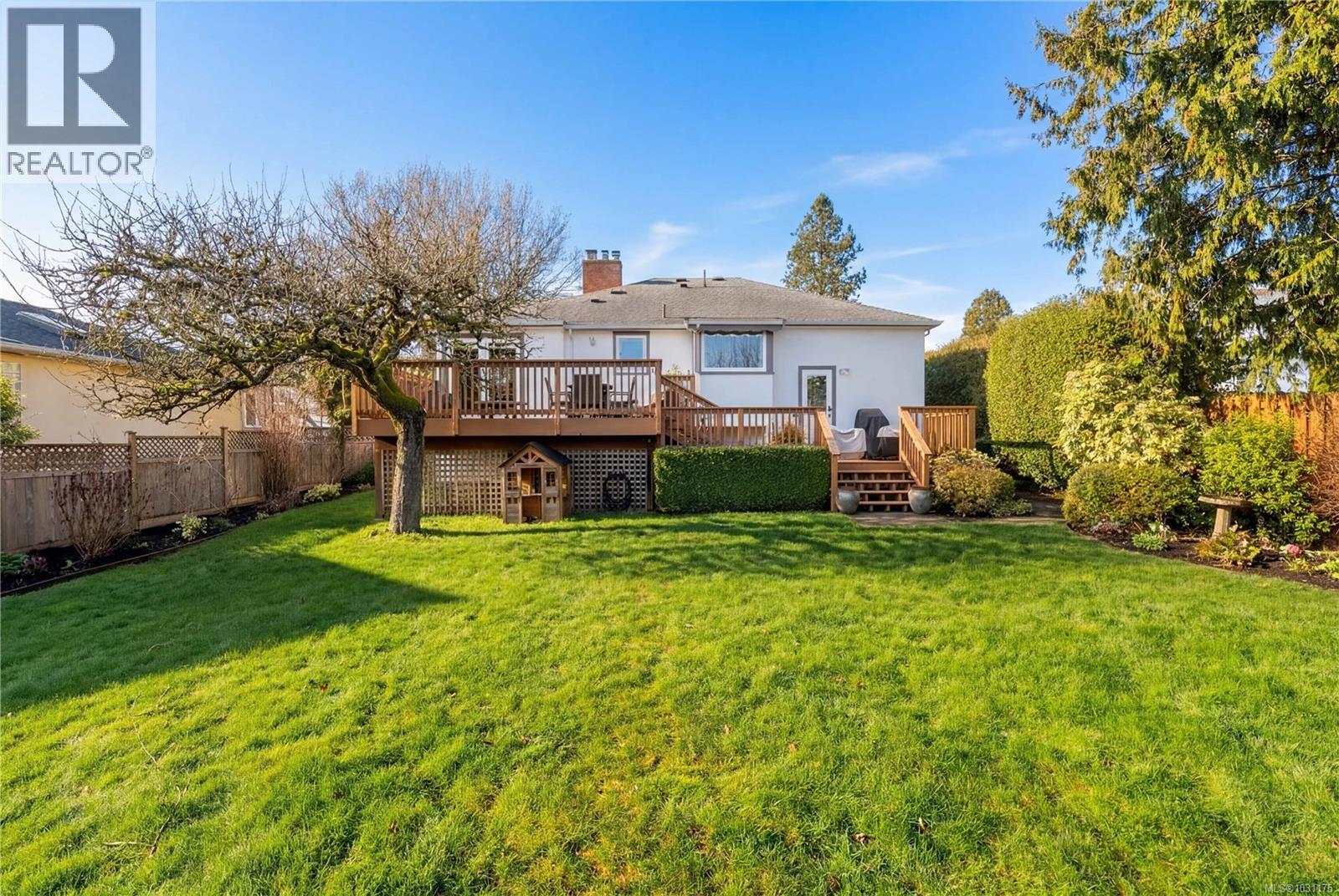 2275 ALLENBY ST - 34