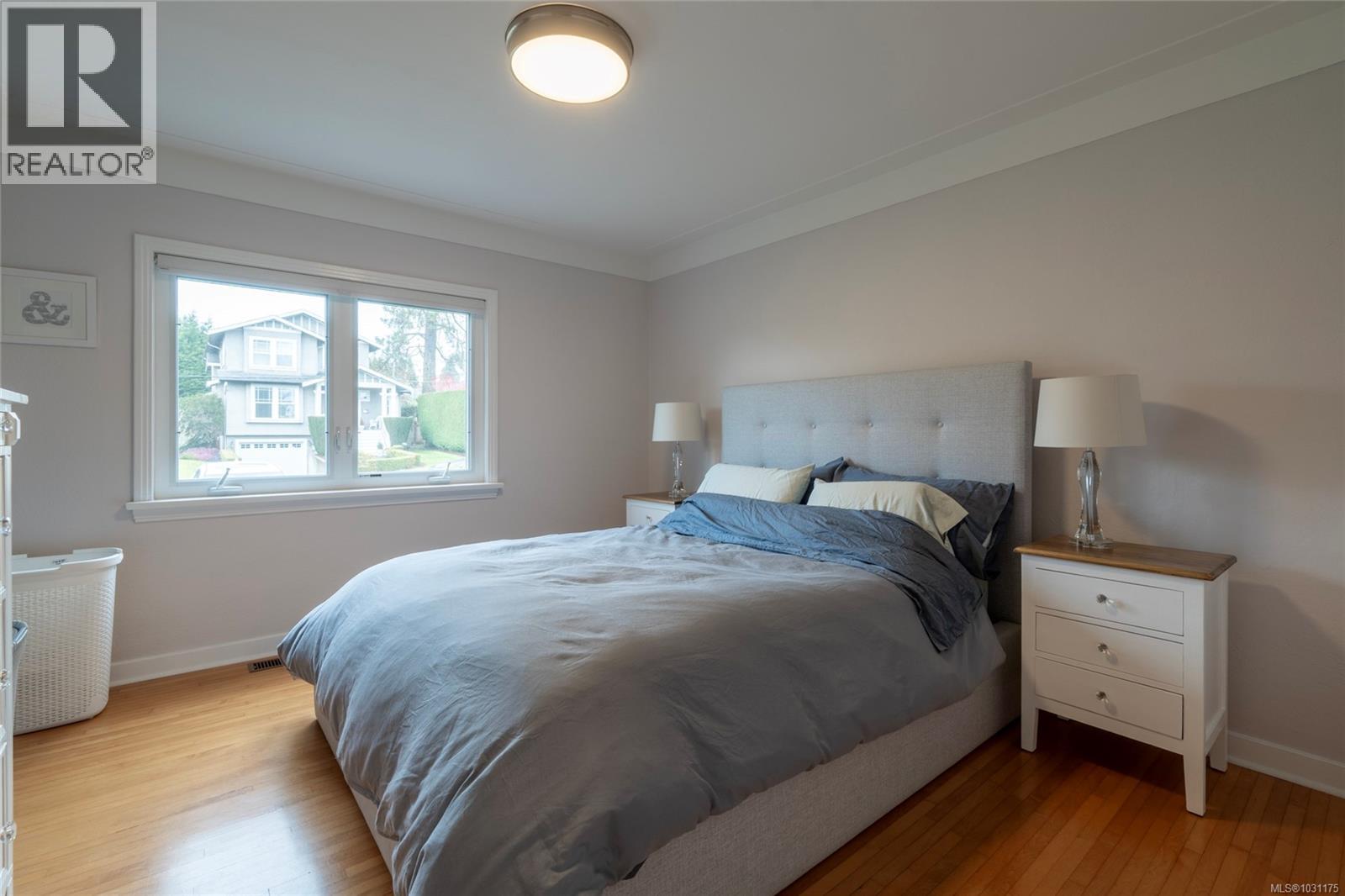 2275 ALLENBY ST - 18