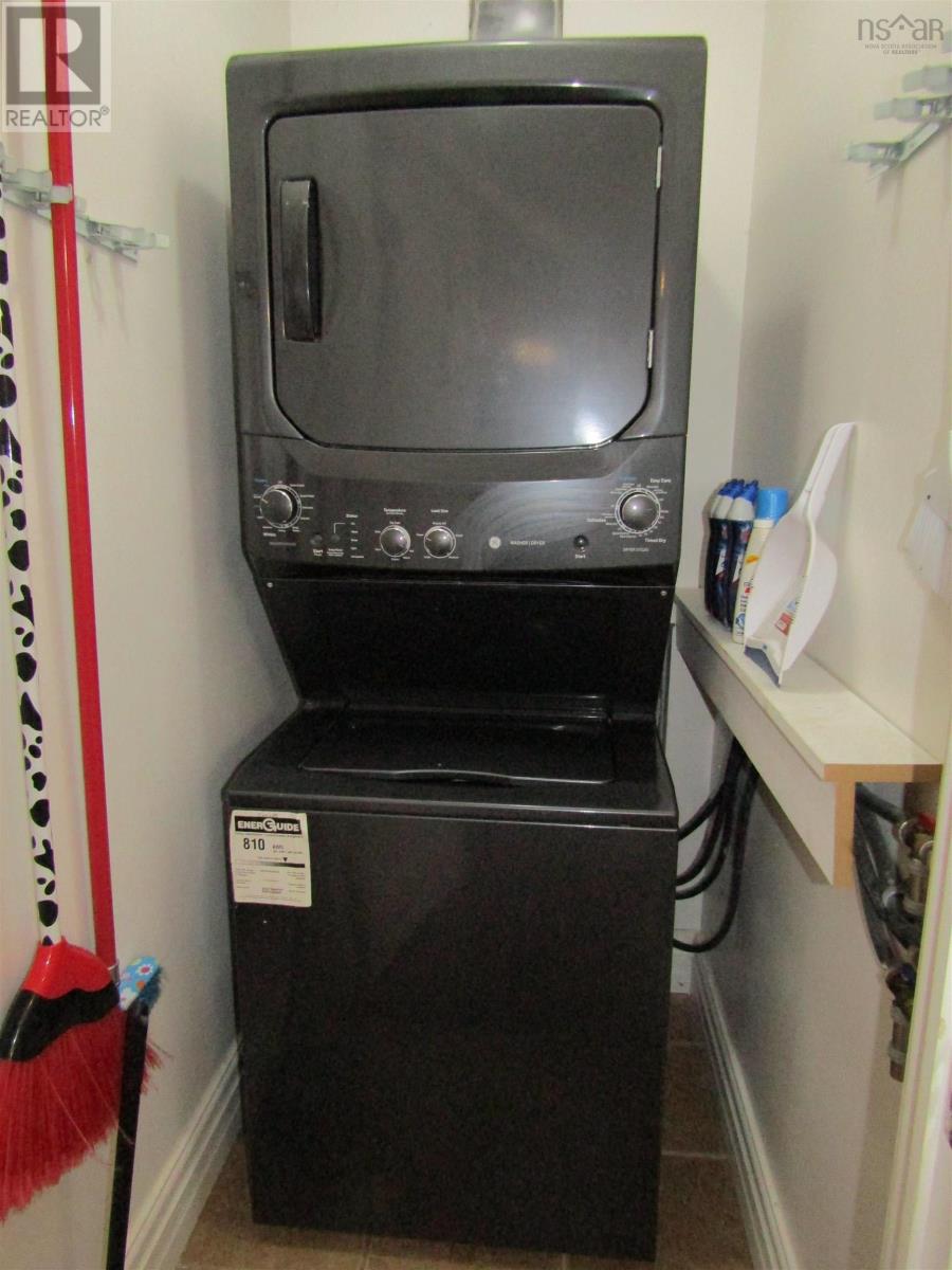 Property 29 of 38 of 104 87 Pebblecreek Crescent