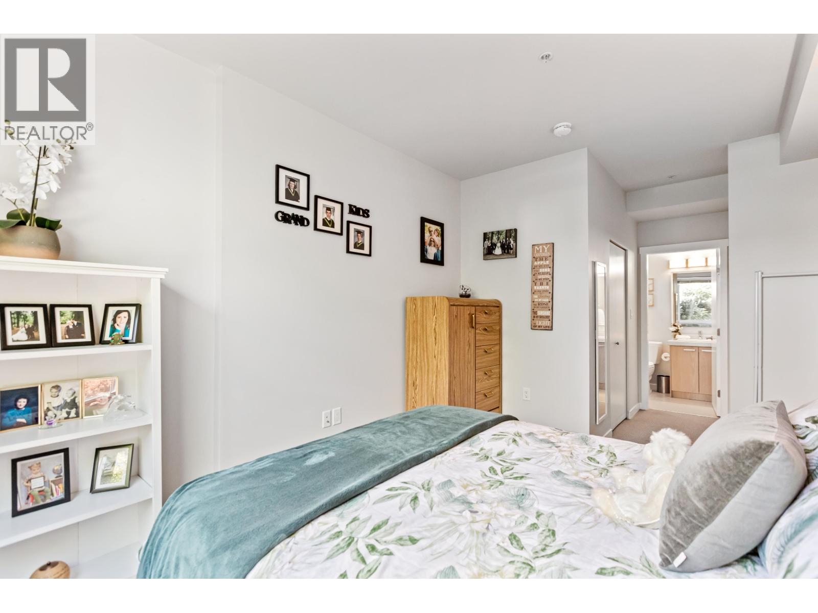 108 20331 DEWDNEY TRUNK ROAD, Maple Ridge