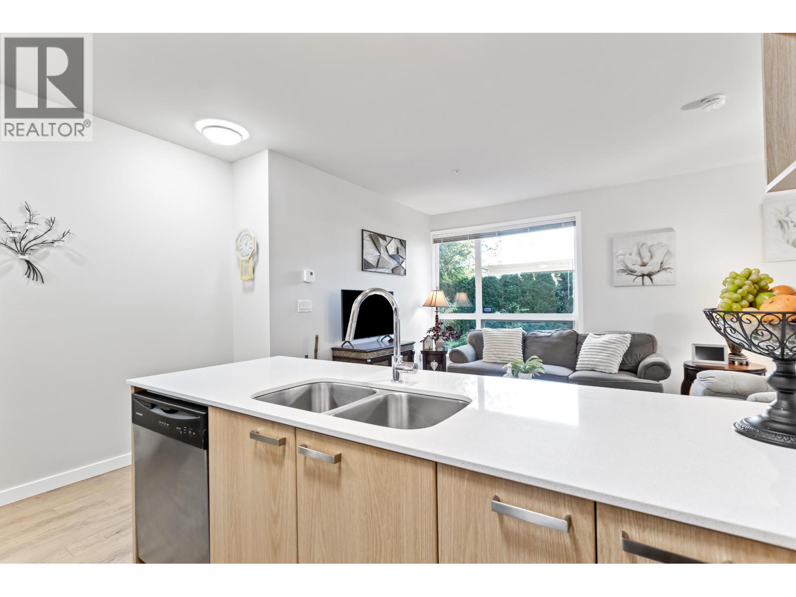 108 20331 DEWDNEY TRUNK ROAD, Maple Ridge