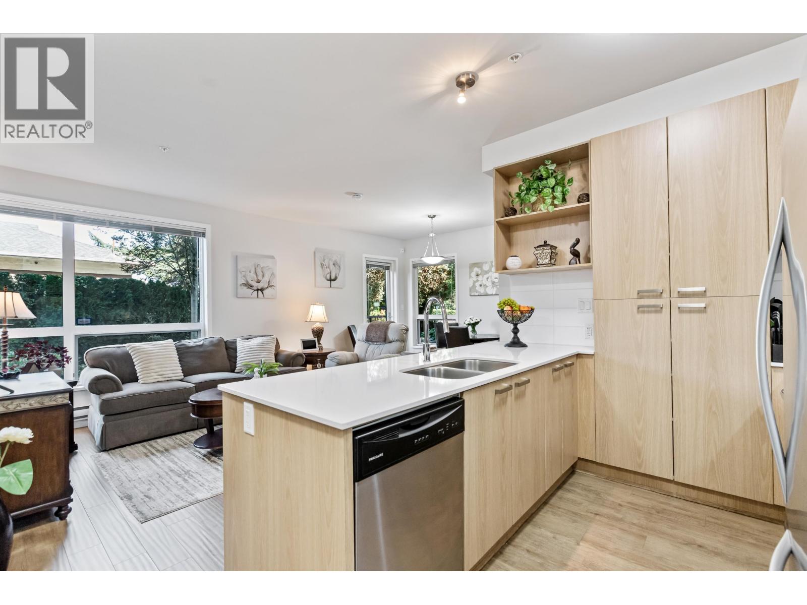 108 20331 DEWDNEY TRUNK ROAD, Maple Ridge