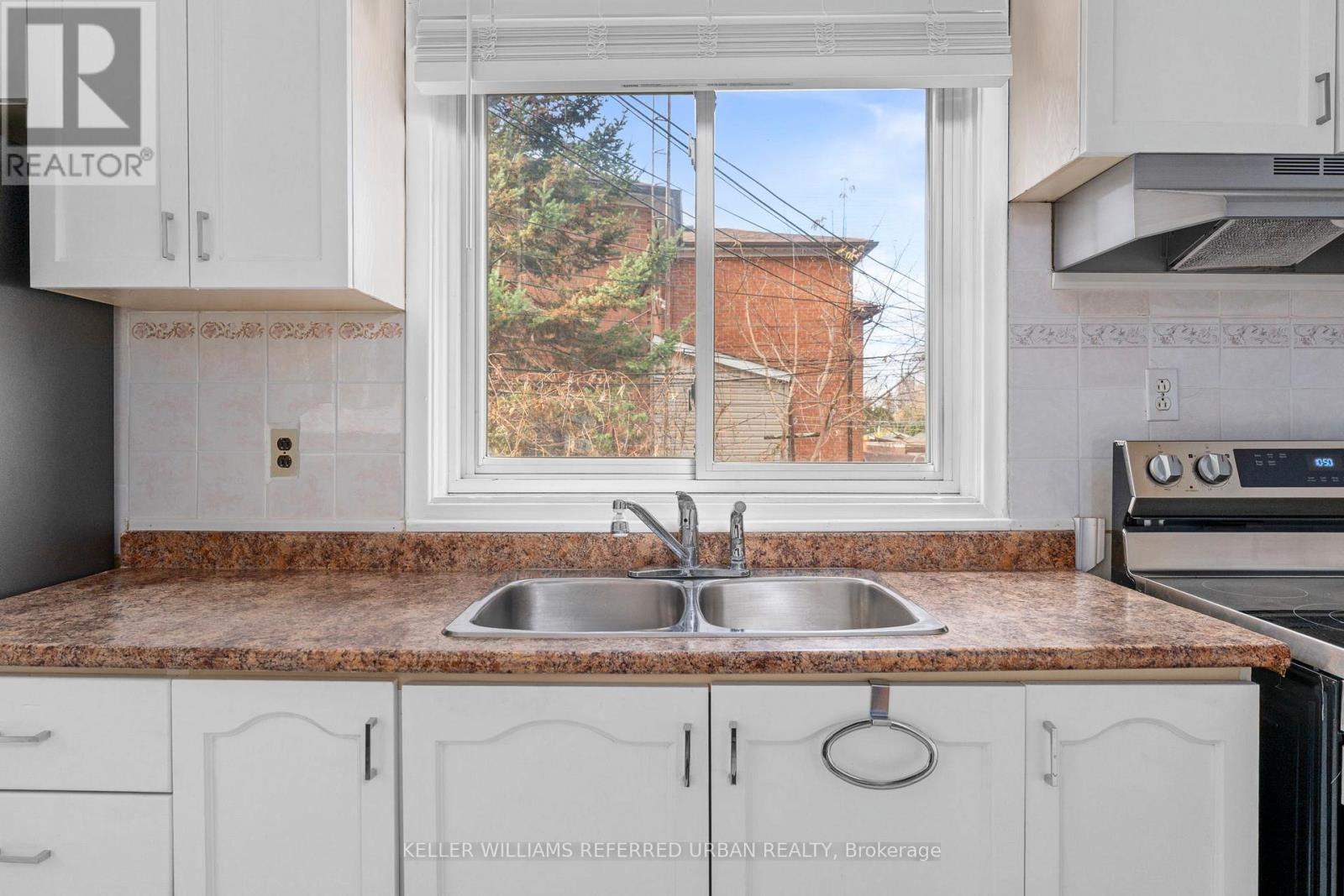 328 WESTON ROAD - 12