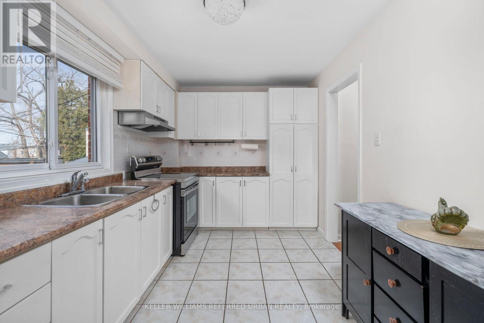 328 WESTON ROAD - 13