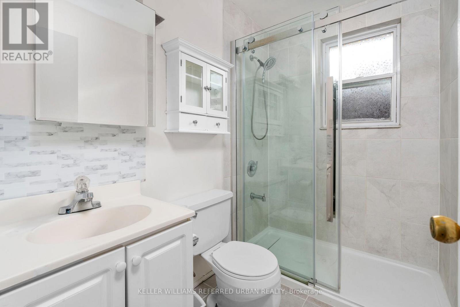 328 WESTON ROAD - 21