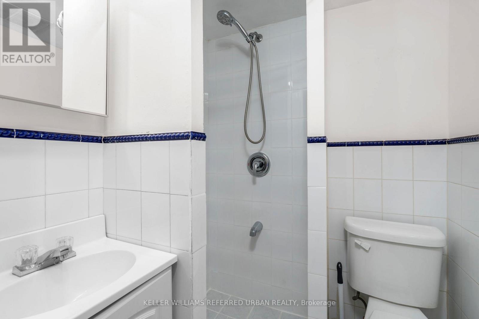328 WESTON ROAD - 24
