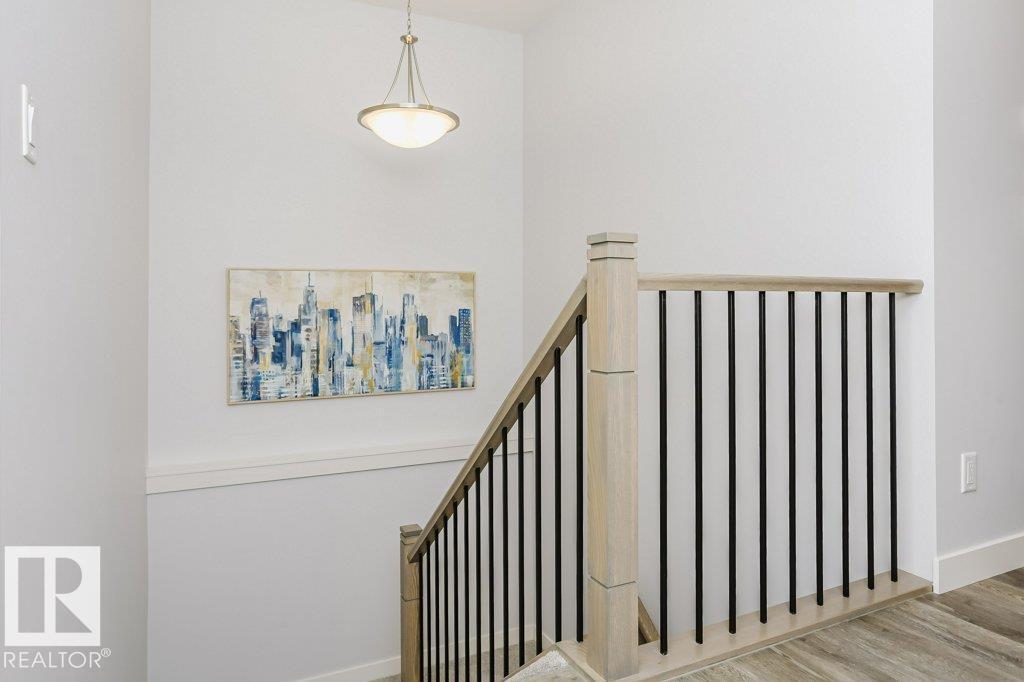 #33 4517 190A ST NW, Edmonton