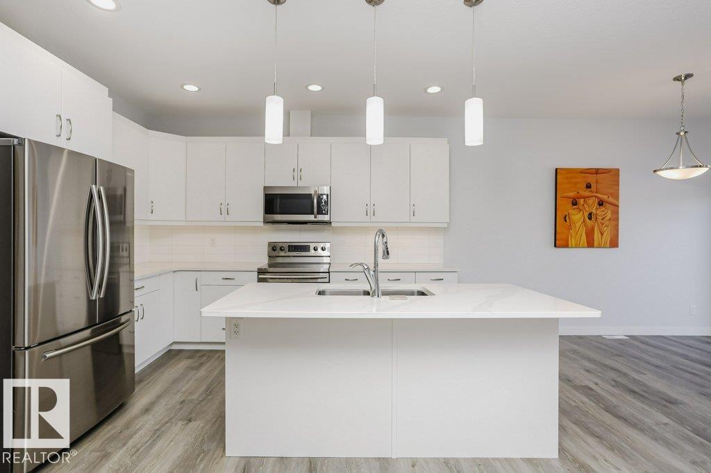 #33 4517 190A ST NW, Edmonton