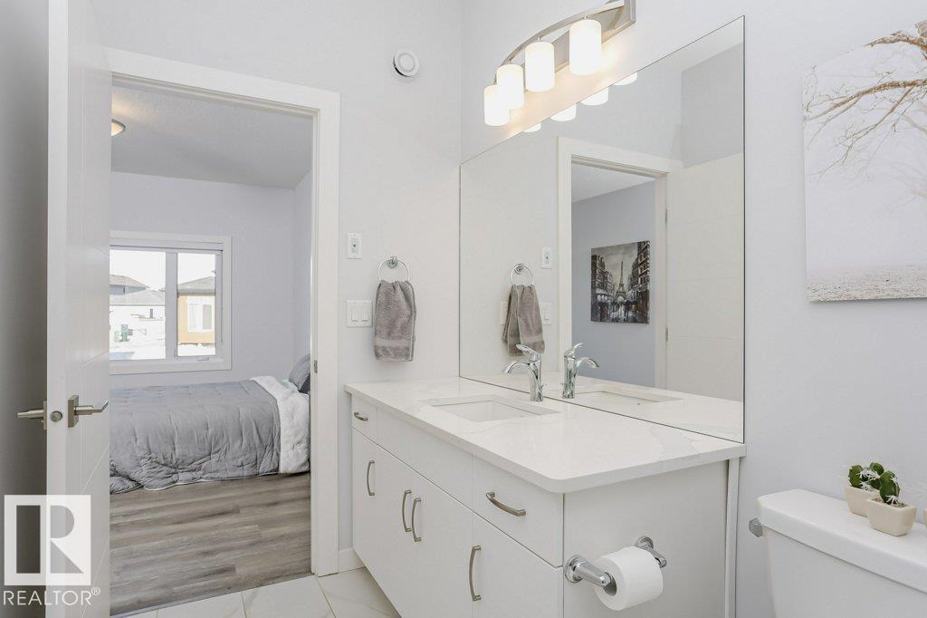 #33 4517 190A ST NW, Edmonton