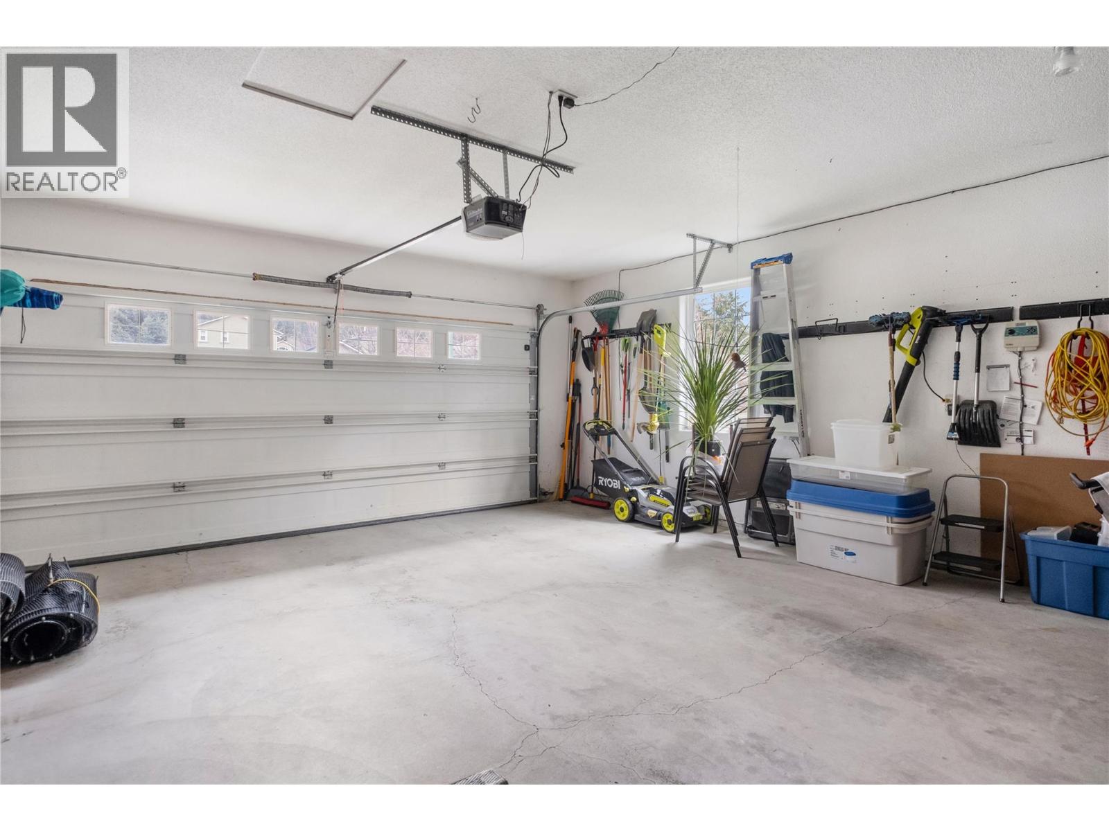 393 Rio Drive S, Kelowna