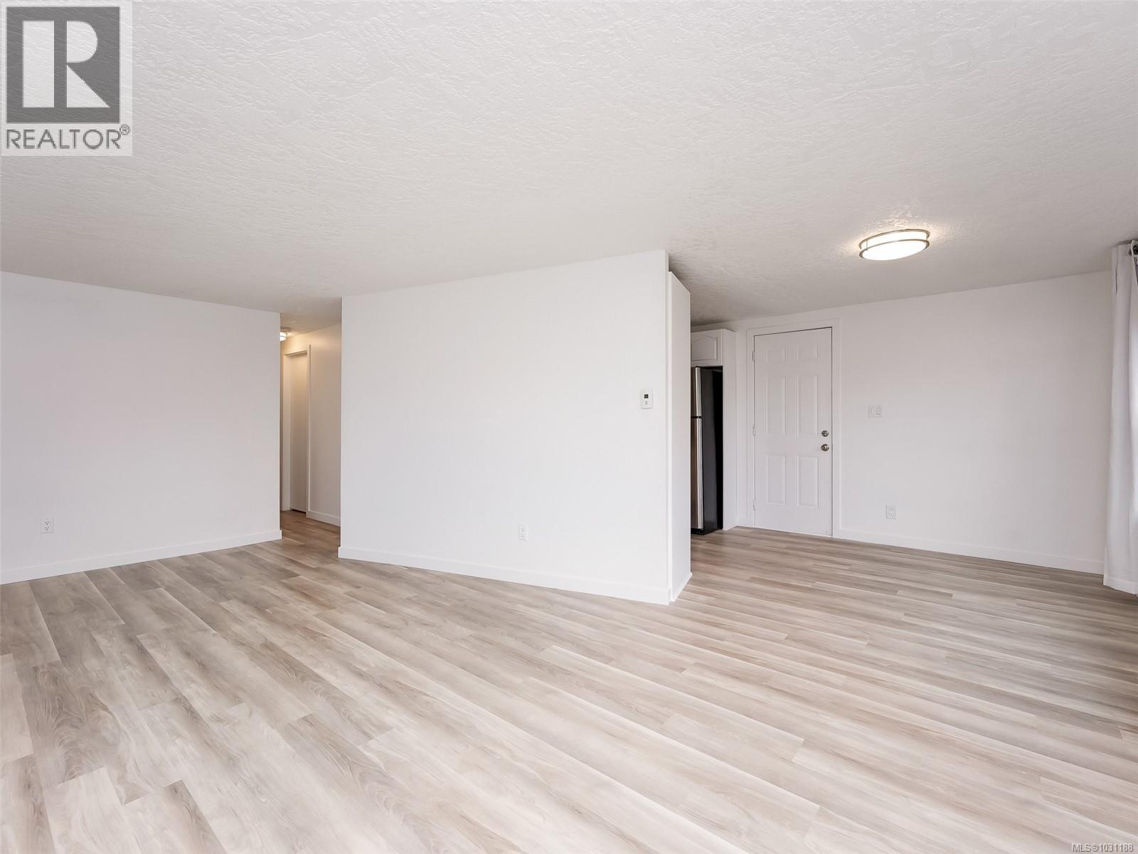 39 2587 Selwyn Rd, Langford