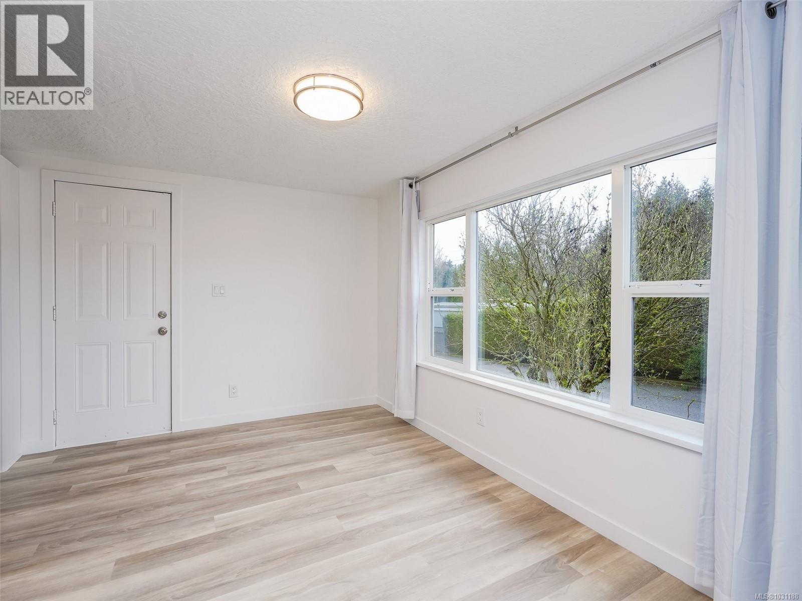 39 2587 Selwyn Rd, Langford