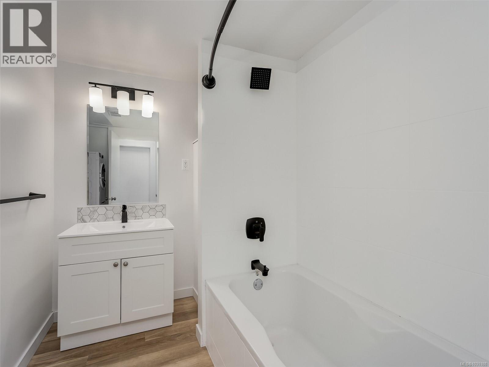 39 2587 Selwyn Rd, Langford