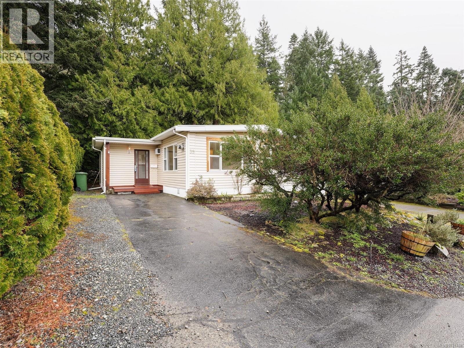39 2587 Selwyn Rd, Langford