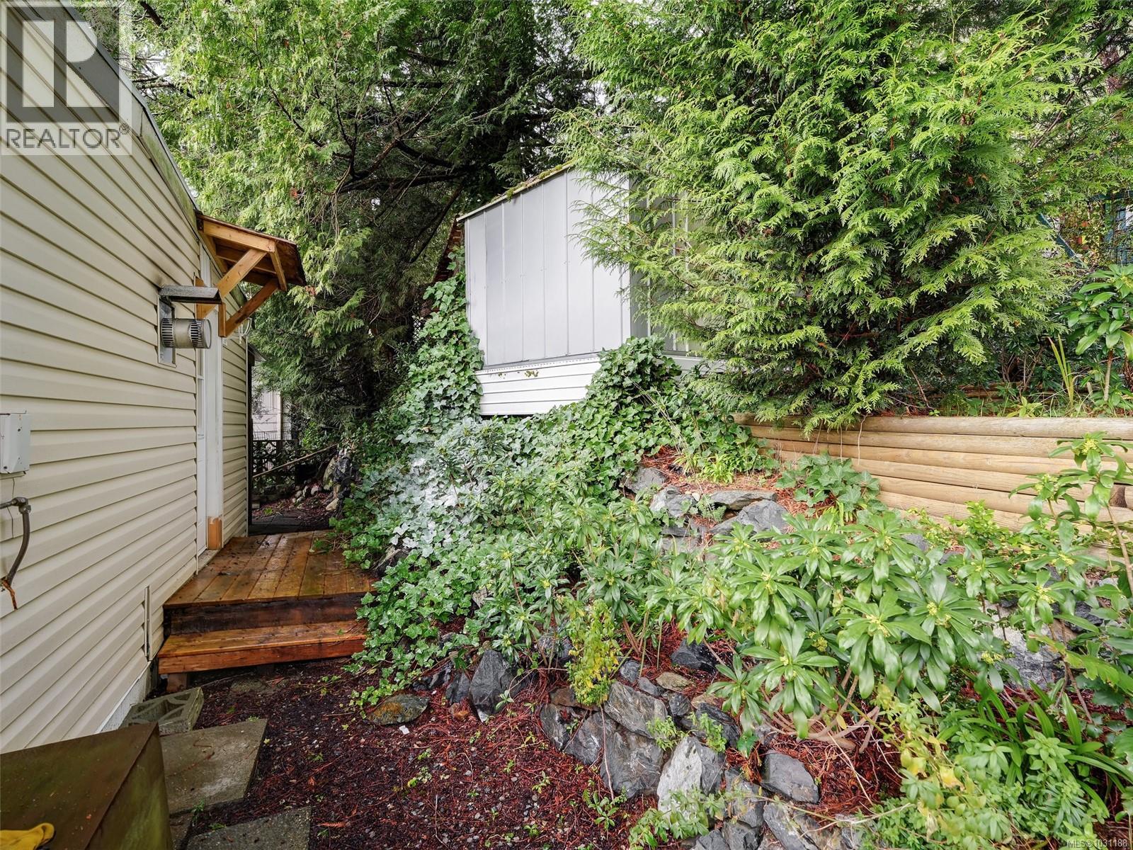 39 2587 Selwyn Rd, Langford