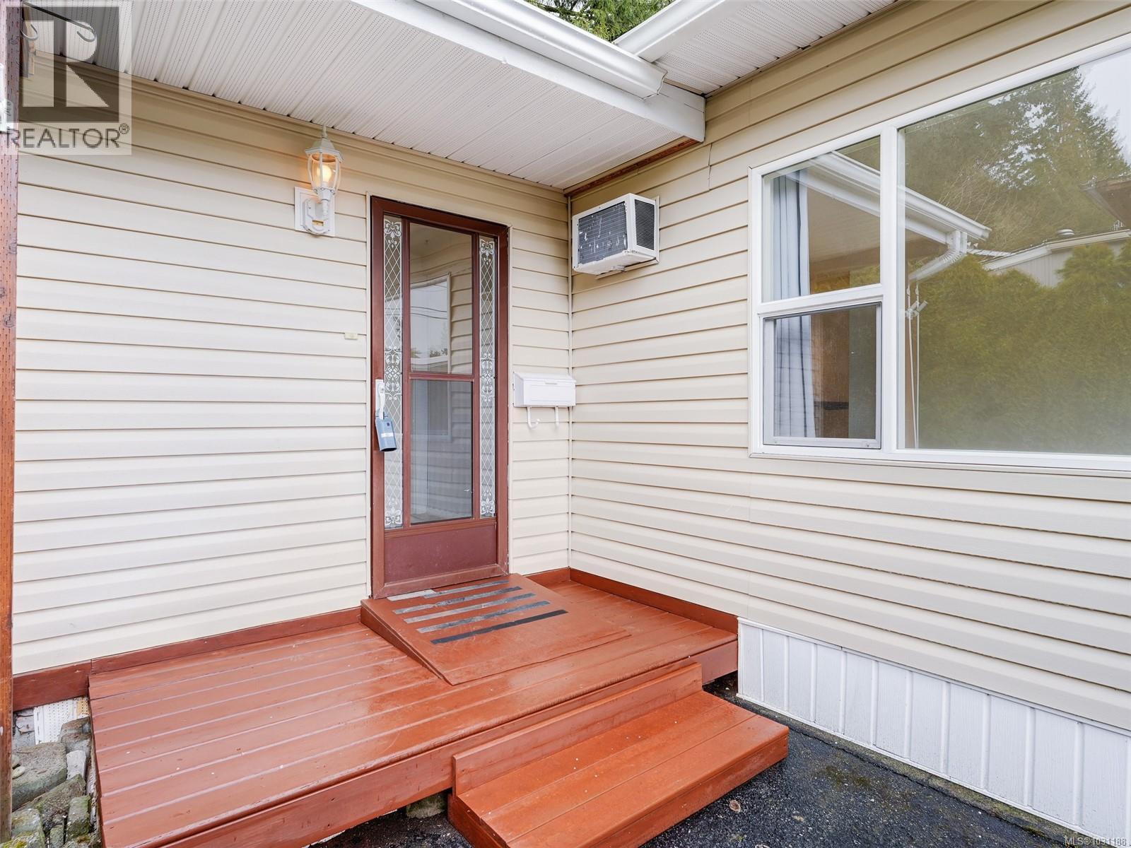 39 2587 Selwyn Rd, Langford
