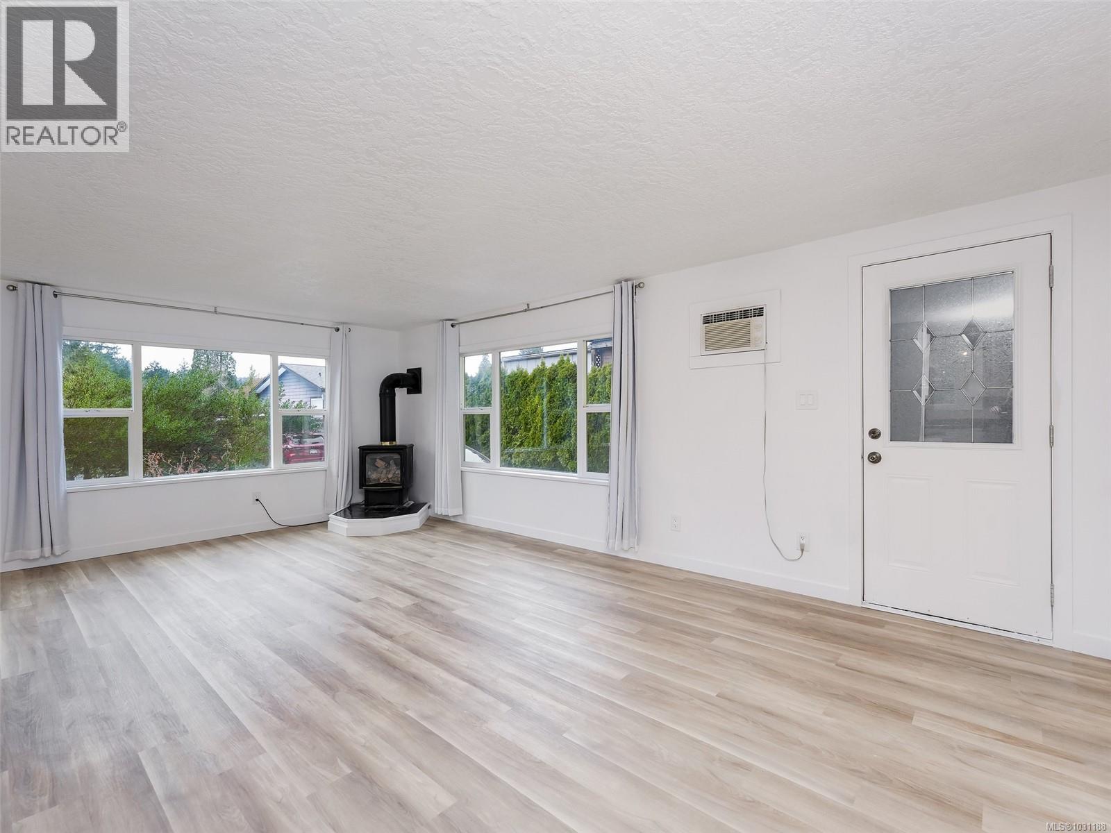 39 2587 Selwyn Rd, Langford