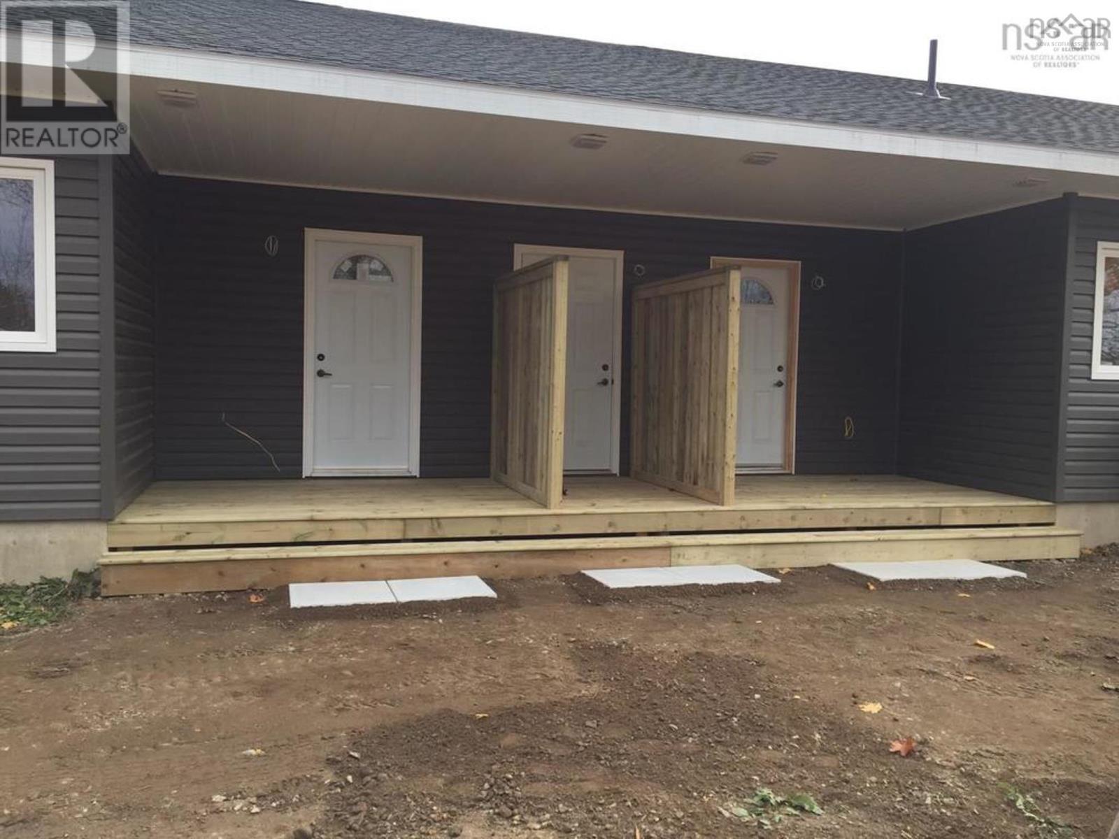 Property 5 of 39 of 4821 Highway 1