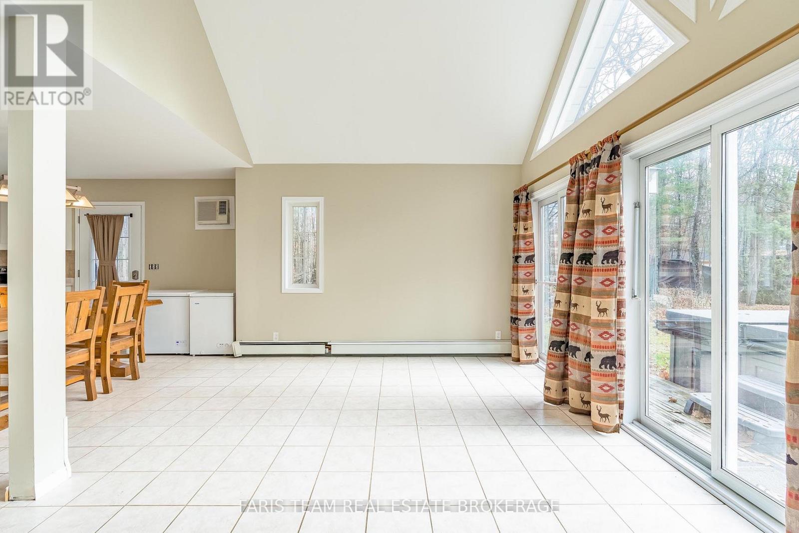 7516 ISLAND CRESCENT - 13