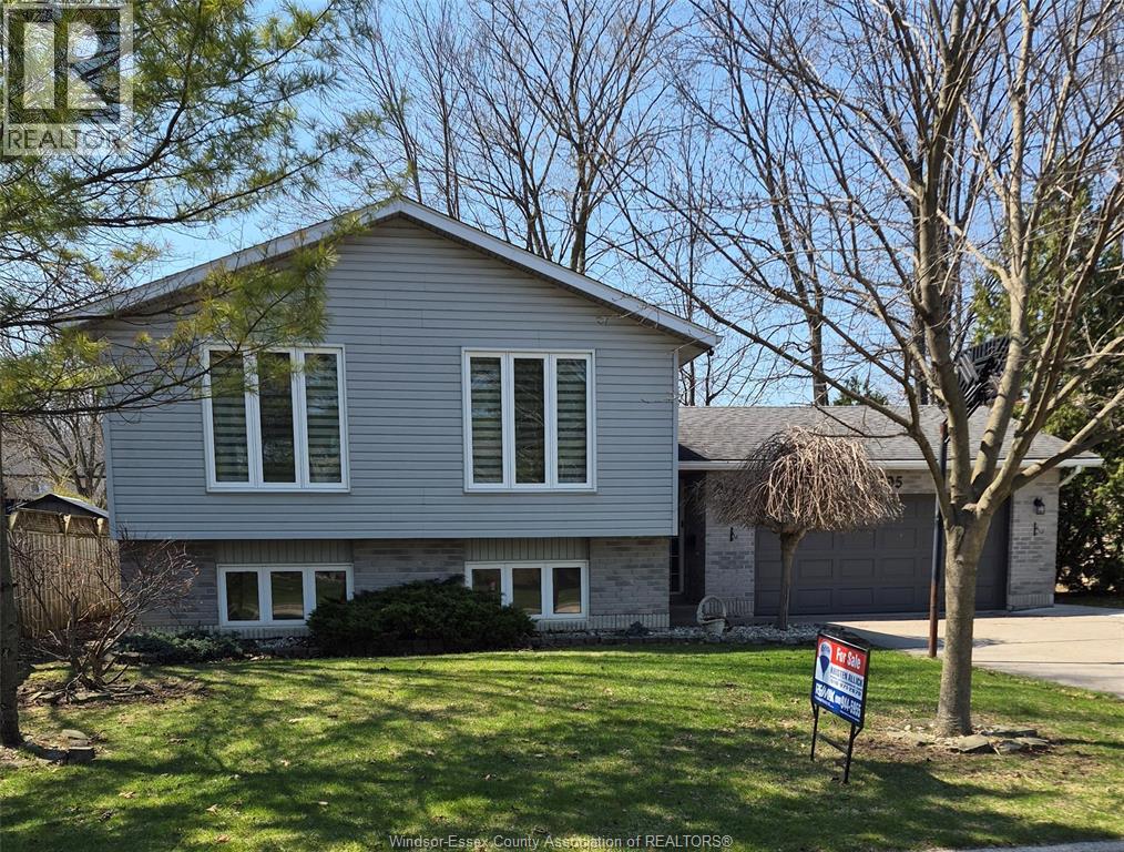 3695 WOODWARD BOULEVARD