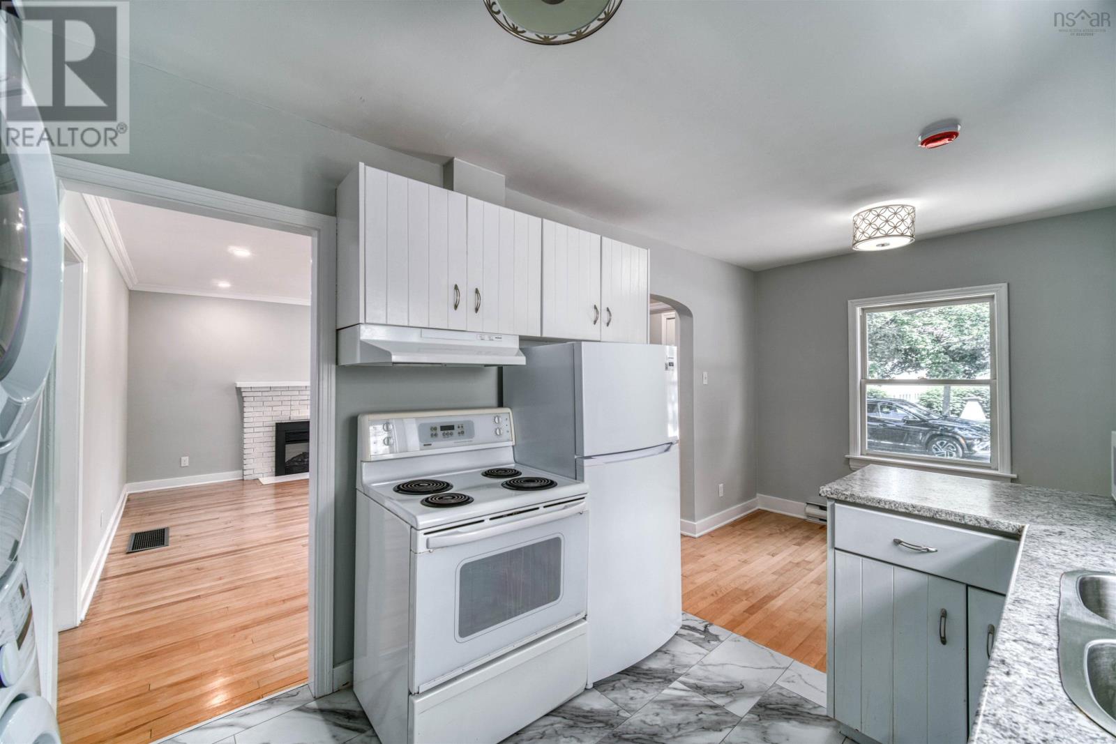 Property 21 of 48 of 3306 Ashburn Avenue