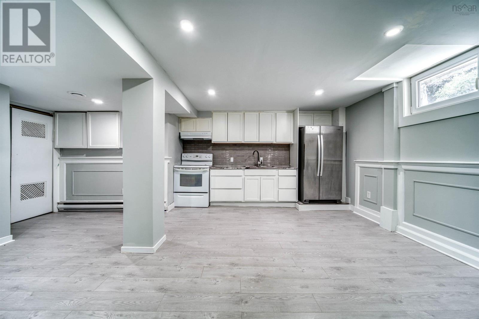 Property 33 of 48 of 3306 Ashburn Avenue