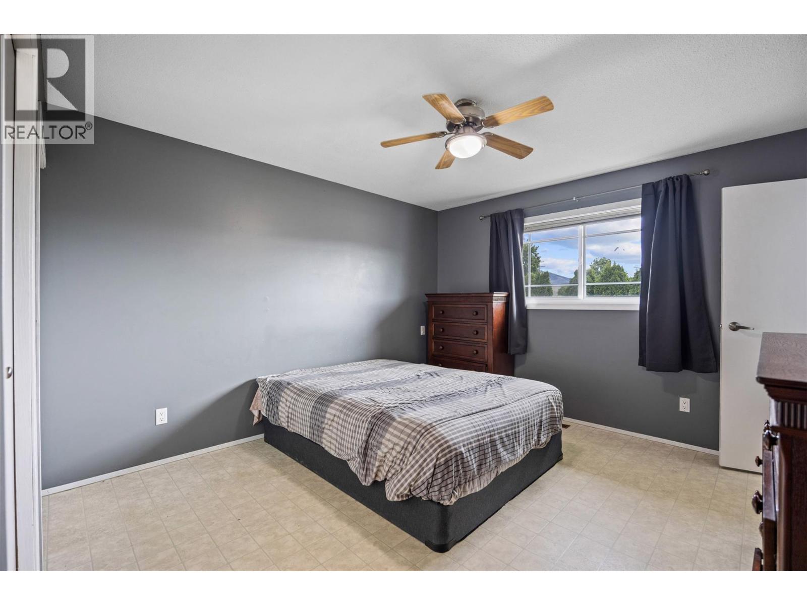 2203 BOSSERT AVENUE - 16