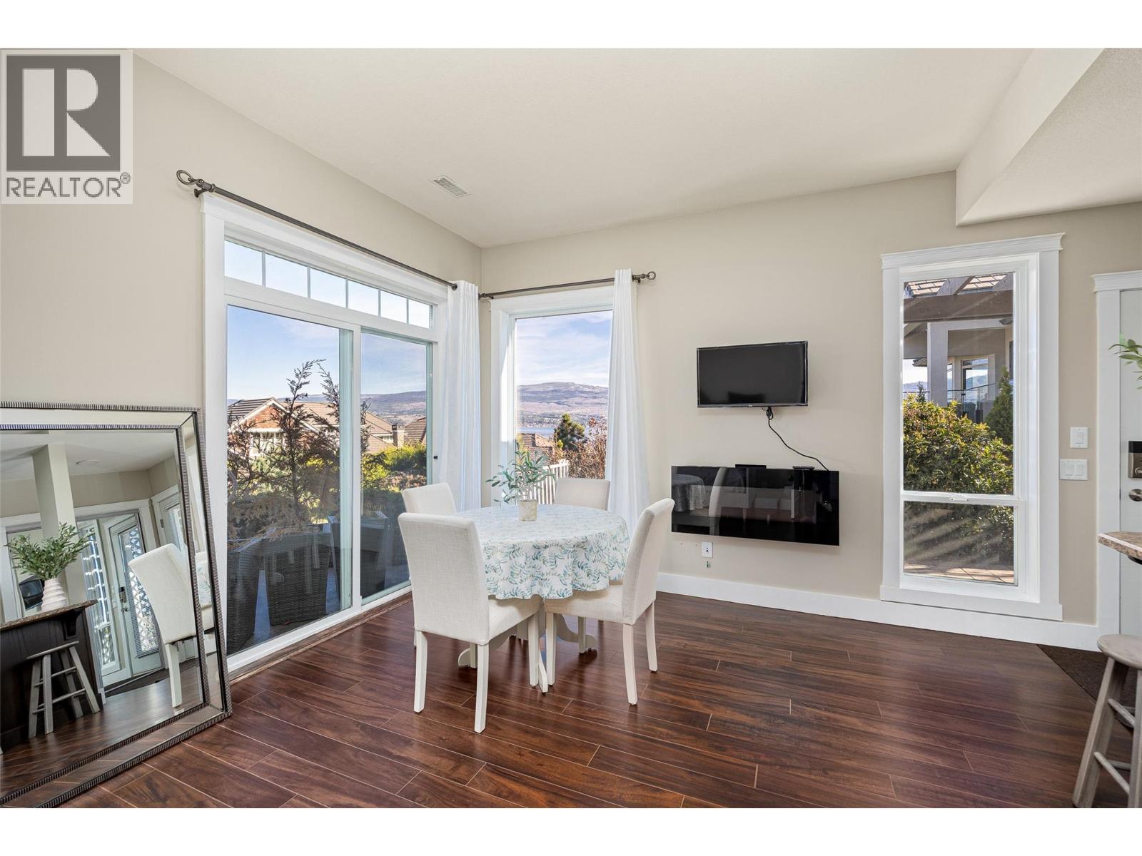  2584 Lucinde Road, West Kelowna