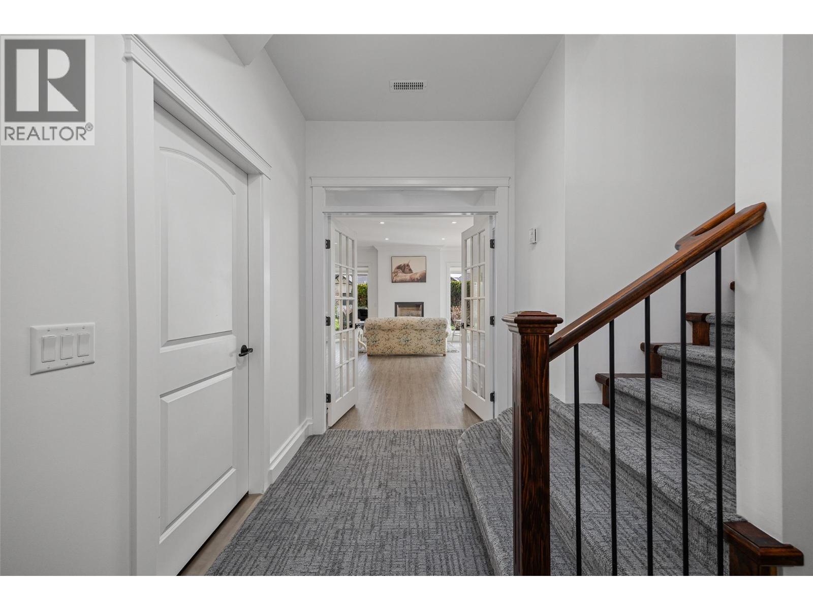  2584 Lucinde Road, West Kelowna