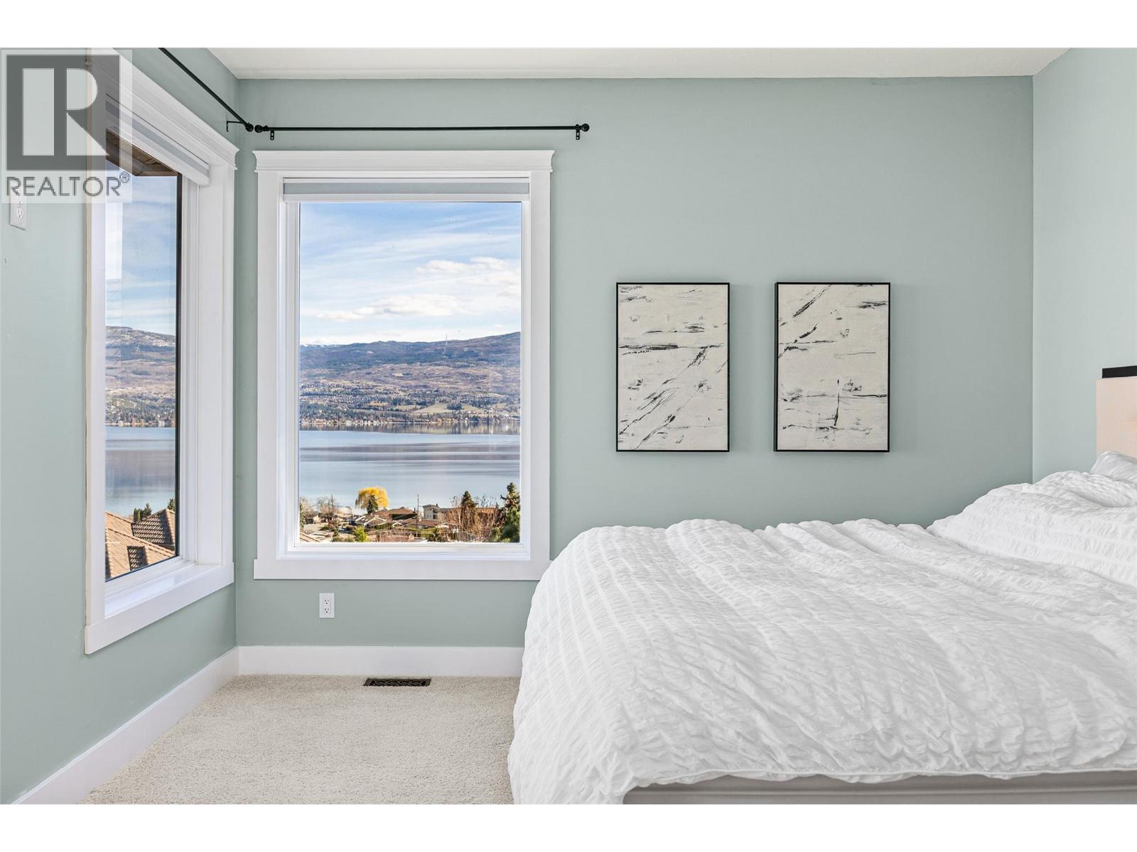  2584 Lucinde Road, West Kelowna