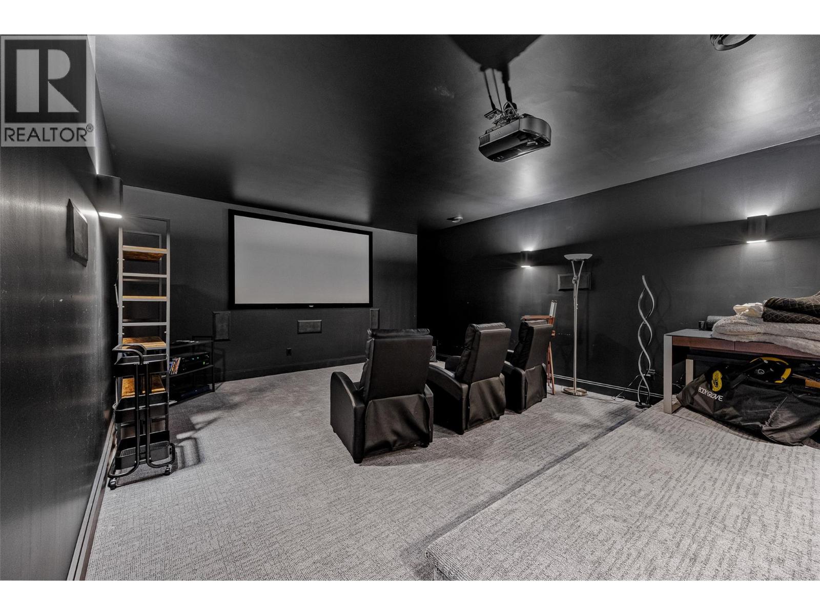  2584 Lucinde Road, West Kelowna