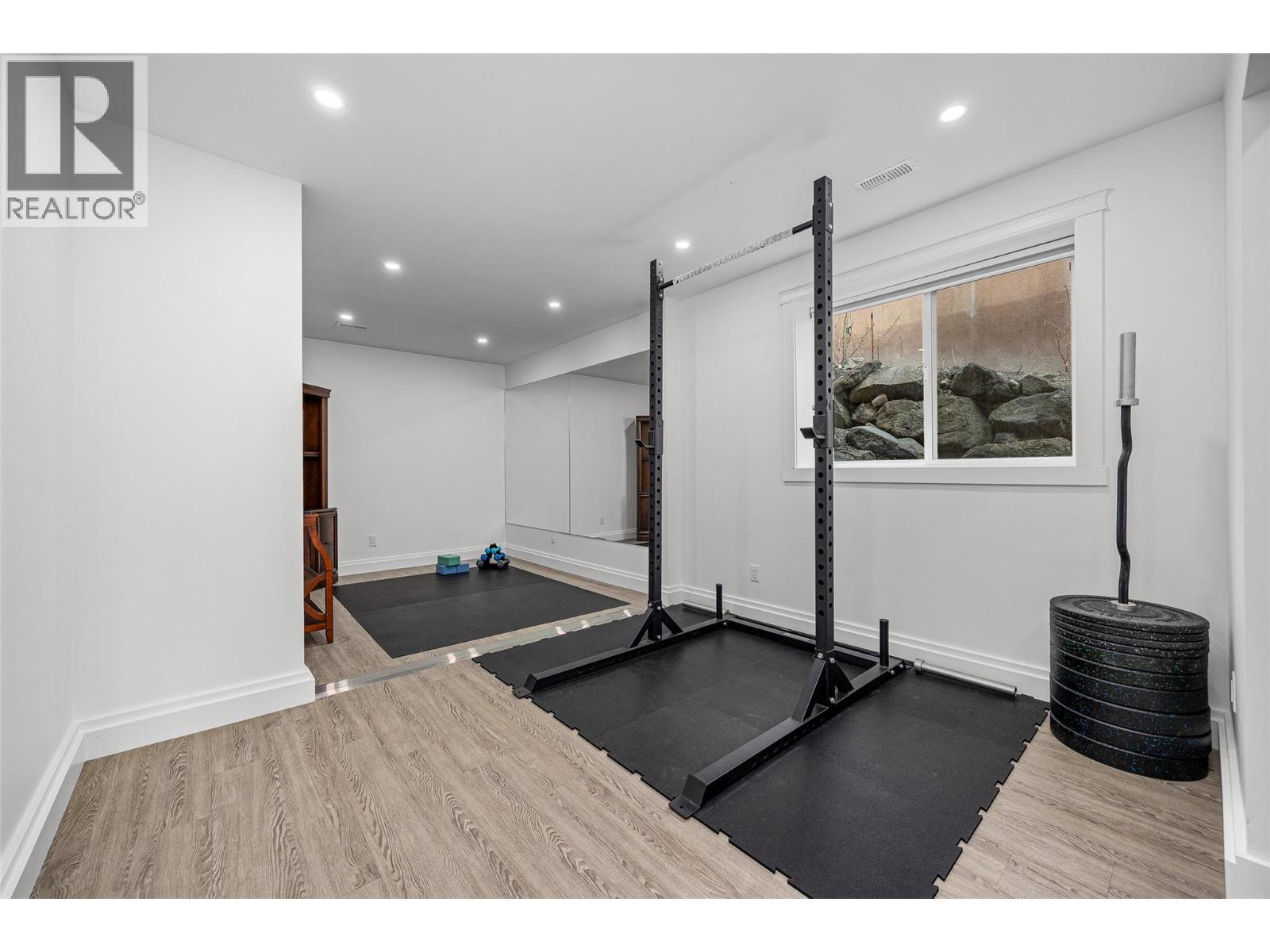  2584 Lucinde Road, West Kelowna