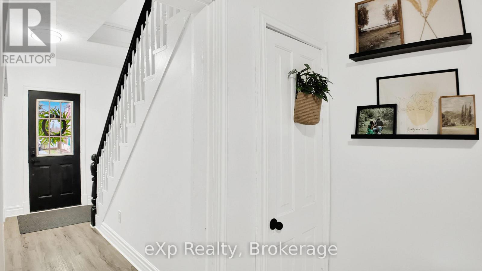 588 12TH AVENUE - 18