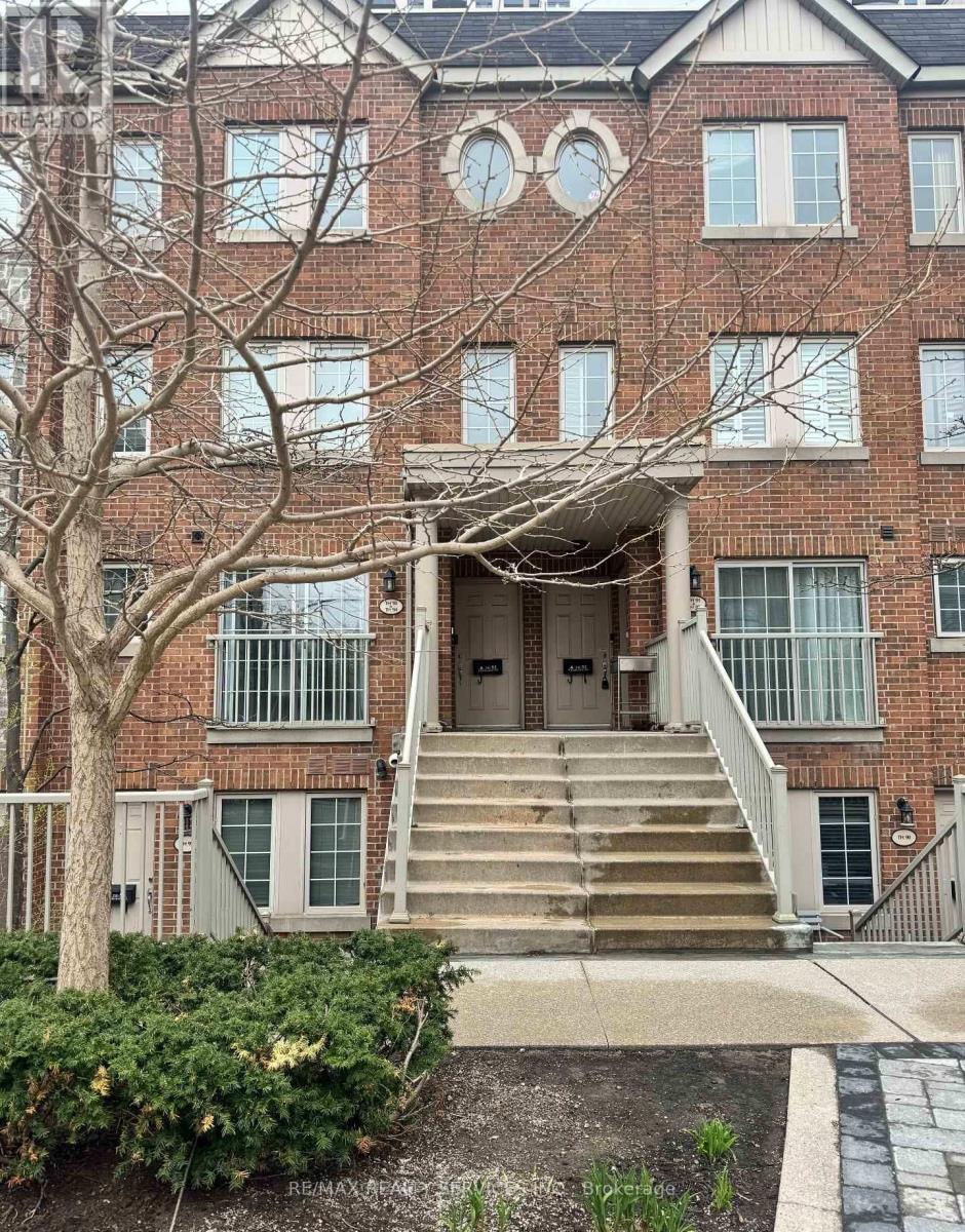 94 - 9 WINDERMERE AVENUE