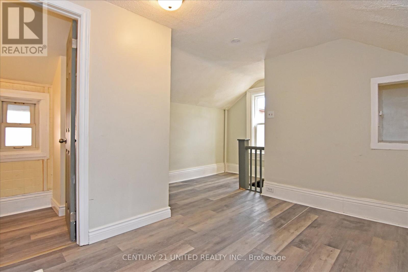 550 AYLMER STREET N - 25