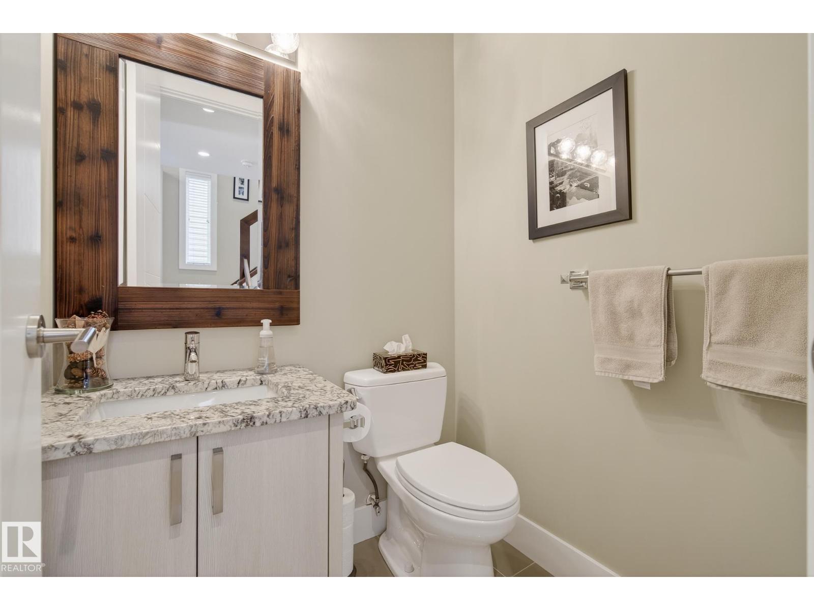 9648 83 AV NW, Edmonton