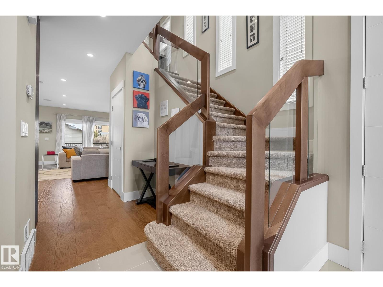 9648 83 AV NW, Edmonton