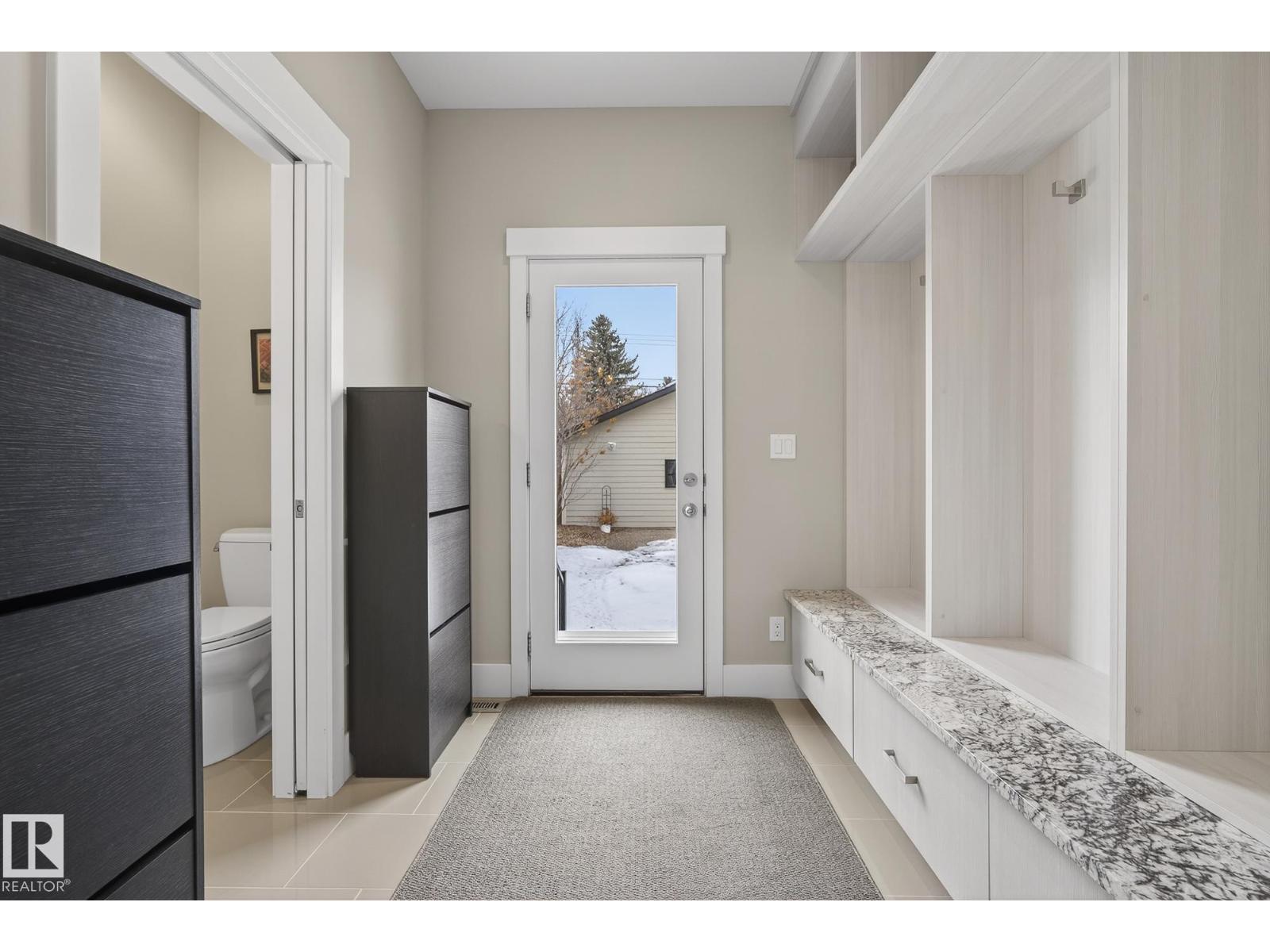 9648 83 AV NW, Edmonton