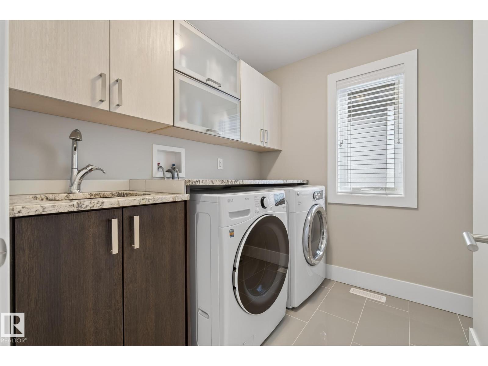 9648 83 AV NW, Edmonton