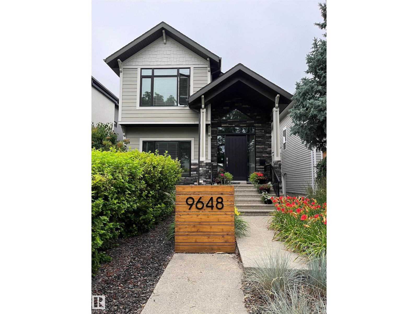 9648 83 AV NW, Edmonton