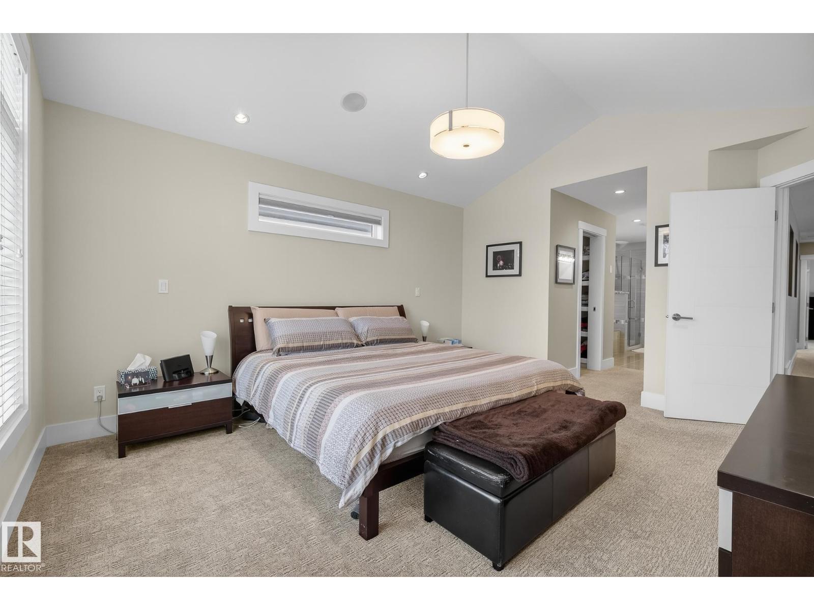 9648 83 AV NW, Edmonton