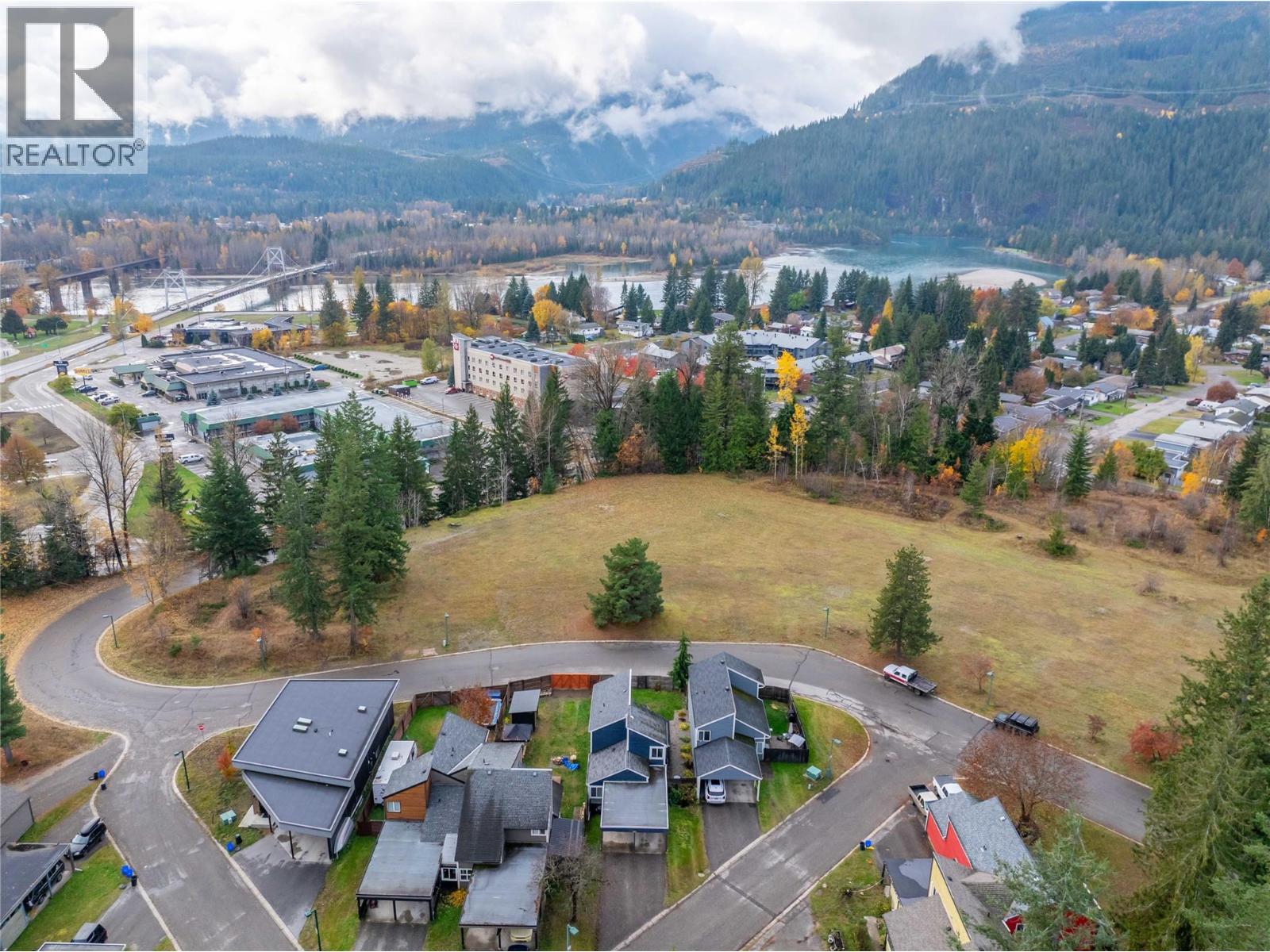 141 Greely Crescent, Revelstoke