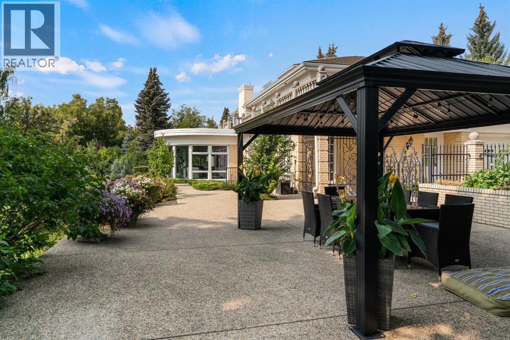 
          126 Eagle Ridge Drive Southwest
            <br/>
            <span>Calgary</span>
            , 
            <span>AB</span>
             <span>T2V2V4</span>
         - Photo 47