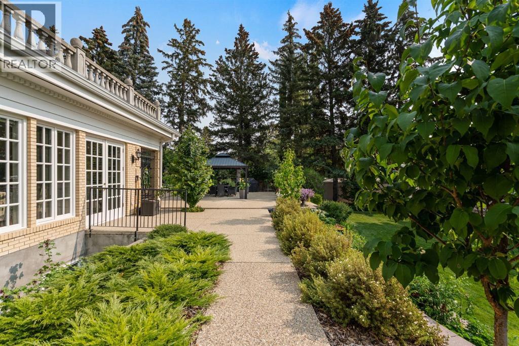 
          126 Eagle Ridge Drive Southwest
            <br/>
            <span>Calgary</span>
            , 
            <span>AB</span>
             <span>T2V2V4</span>
         - Photo 46