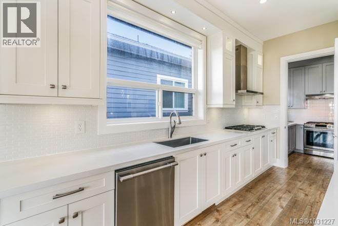 4648 SHERIDAN RIDGE RD - 23