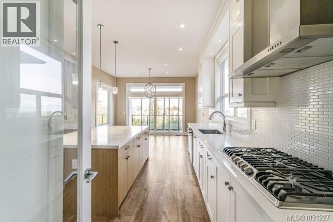 4648 SHERIDAN RIDGE RD - 25